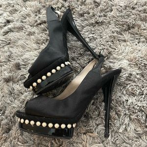 Black sling back high heel size 6.5